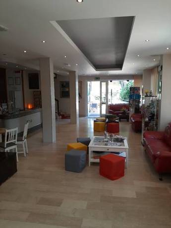 Imagen de los interiores del Hotel Kiss. Foto 11