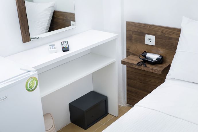 Imagen de la habitación del Hotel Kissamia Rooms. Foto 17