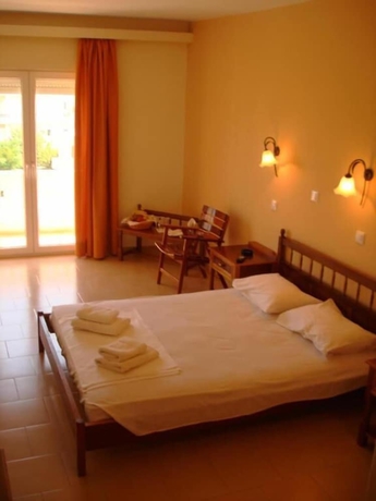 Imagen de la habitación del Hotel Kissamos. Foto 10