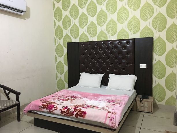 Imagen de la habitación del Hotel Kissan Kurukshetra. Foto 17