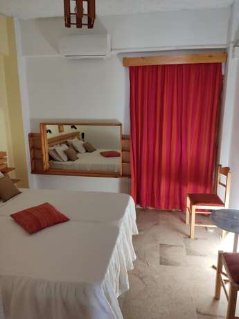 Imagen de la habitación del Hotel Kissandros. Foto 4