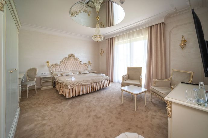 Imagen de la habitación del Hotel Kiston. Foto 15
