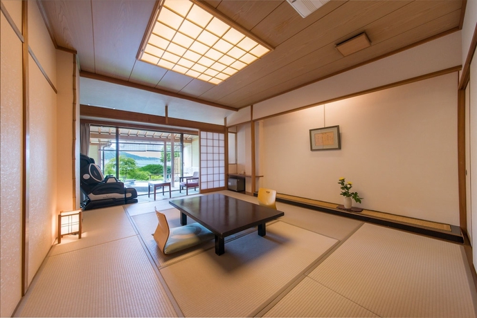 Imagen de la habitación del Hotel Kitanoya. Foto 12