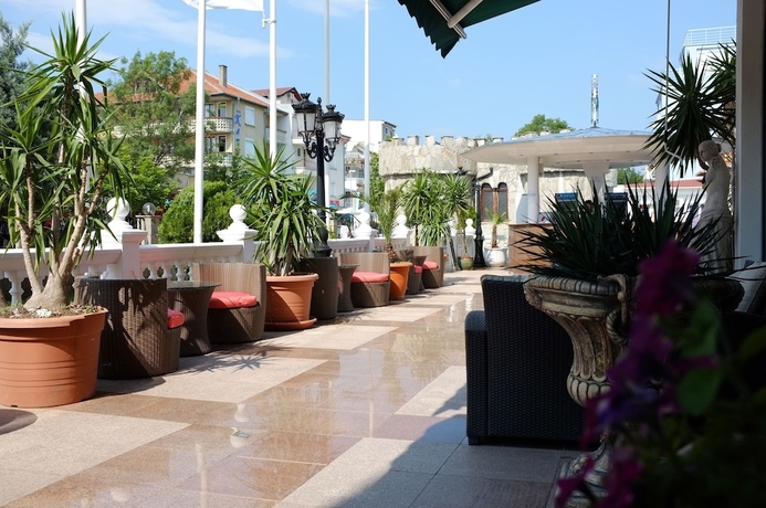 Imagen de la piscina del Hotel Kiten Beach. Foto 19