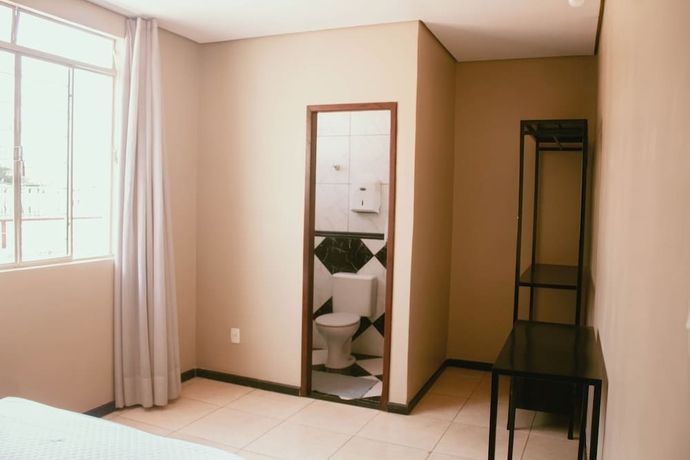 Imagen de la habitación del Hotel Kitnet no centro de Betim. Foto 13