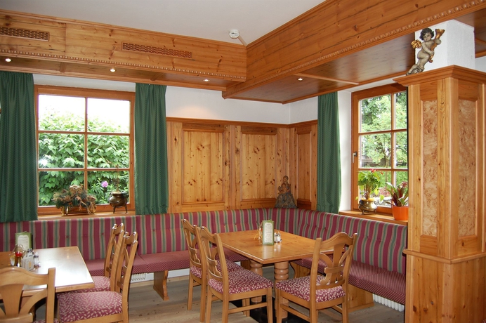 Imagen de los interiores del Hotel Kitzhorn Suites. Foto 13