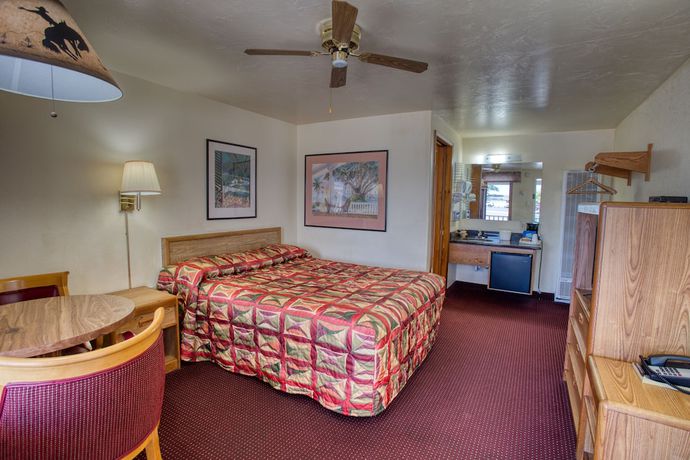 Imagen de la habitación del Hotel Kiva Motel. Foto 10