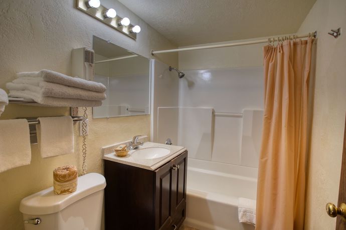 Imagen de la habitación del Hotel Kiva Motel. Foto 15