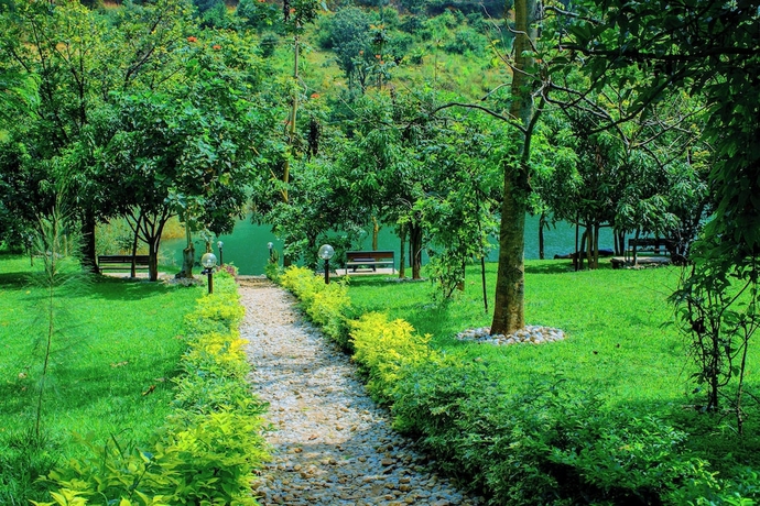 Imagen de los exteriores del Hotel Kivu Breeze. Foto 8