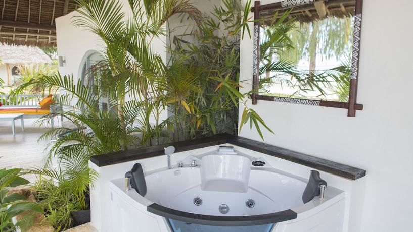 Imagen de la habitación del Hotel Kiwengwa Beach Resort. Foto 9