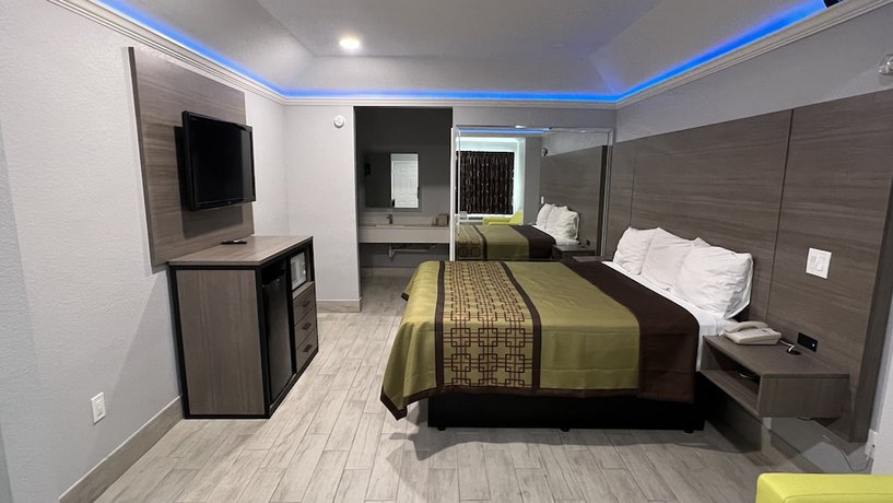 Imagen de la habitación del Hotel Kiwi Inn Capital O Houston - Hwy 249. Foto 16