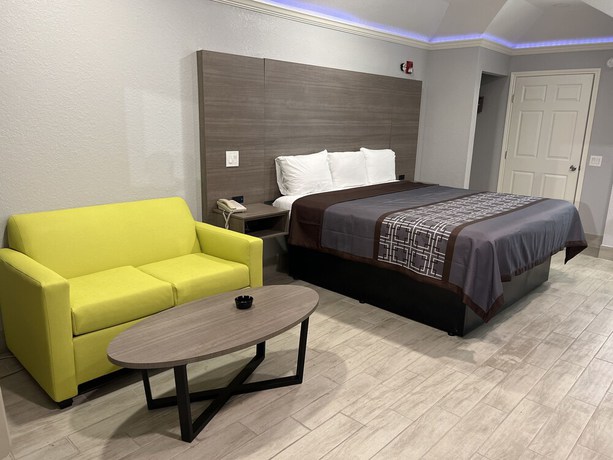 Imagen de la habitación del Hotel Kiwi Inn Capital O Houston - Hwy 249. Foto 17