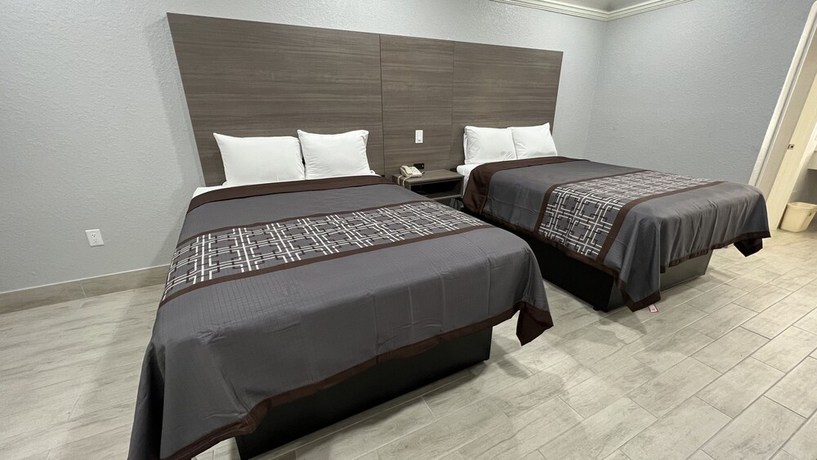 Imagen de la habitación del Hotel Kiwi Inn Capital O Houston - Hwy 249. Foto 19