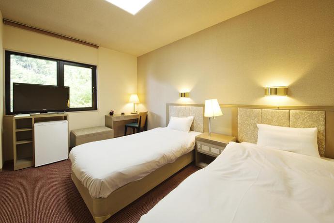 Imagen de la habitación del Hotel Kiyomi Sanso Hanajukai. Foto 8