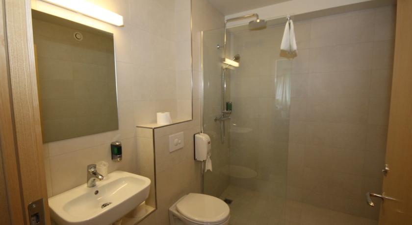 Imagen de los interiores del Hotel Kjarnalundur. Foto 9