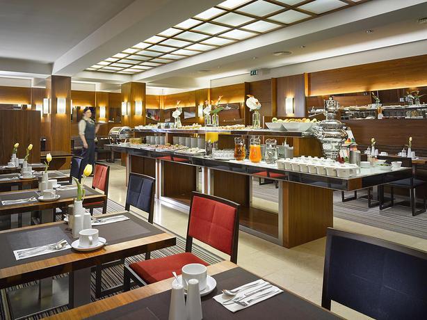 Imagen del bar/restaurante del Hotel K+k Fenix. Foto 2