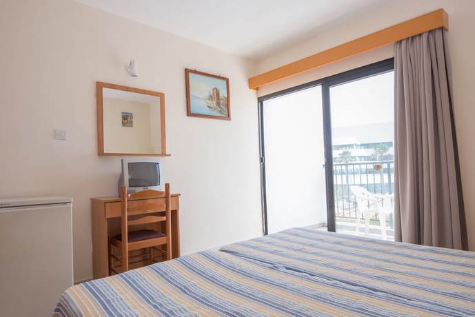 Imagen de la habitación del Hotel Kkaras. Foto 3