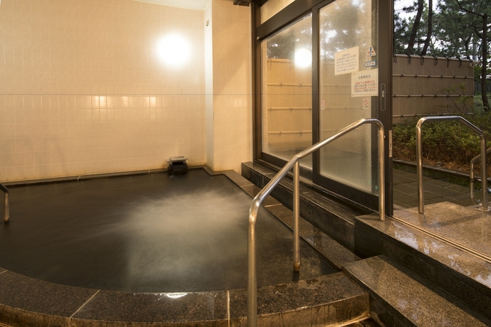 Imagen de la piscina del Hotel Kkr Numazu Hamayu. Foto 19