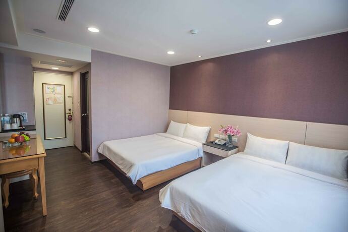 Imagen de la habitación del Hotel Kks. Foto 29