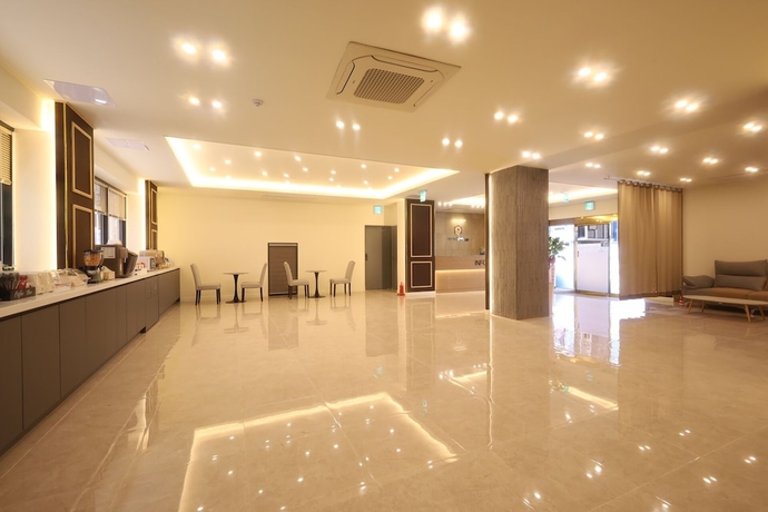 Imagen de los interiores del Hotel Kkulbam Stay. Foto 12