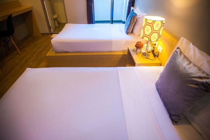 Imagen de la habitación del Hotel Klaang Muang Rayong. Foto 11