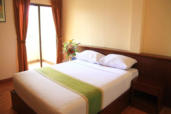 Imagen de la habitación del Hotel Klaang Muang Rayong. Foto 14