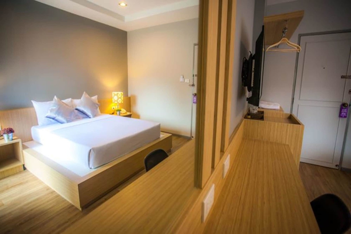 Imagen de la habitación del Hotel Klaang Muang Rayong. Foto 18