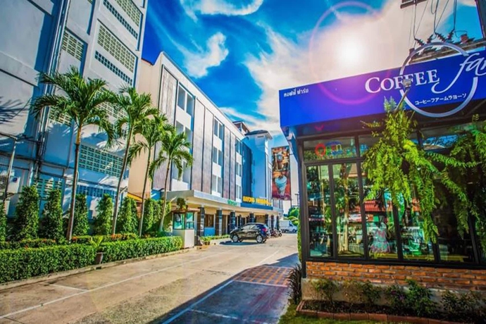 Imagen de los exteriores del Hotel Klaang Muang Rayong. Foto 19