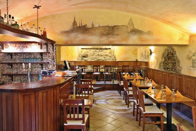 Imagen del bar/restaurante del Hotel Klarinn. Foto 3