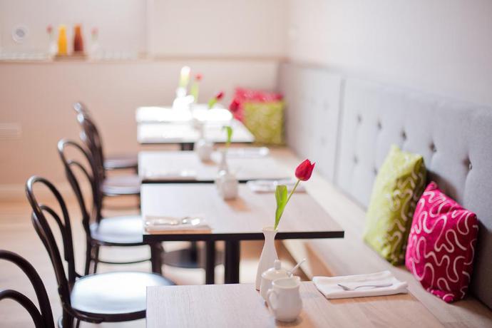 Imagen del bar/restaurante del Hotel Klarov. Foto 5