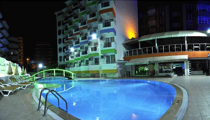 Imagen de la piscina del Hotel Klas Dom - All Inclusive. Foto 15