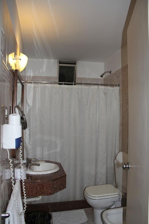 Imagen de la habitación del Hotel Klee. Foto 2