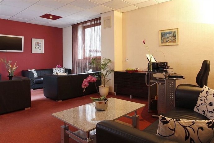 Imagen de los interiores del Hotel Kleefelder Hof. Foto 11