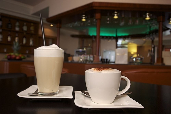 Imagen del bar/restaurante del Hotel Kleefelder Hof. Foto 2