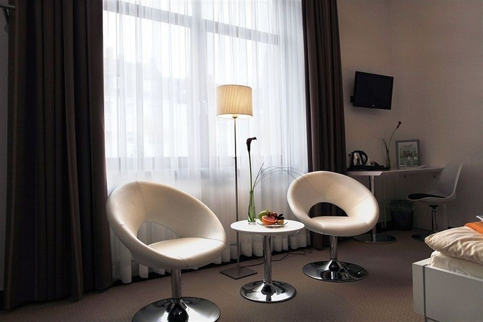 Imagen de los interiores del Hotel Kleefelder Hof. Foto 13