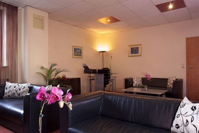 Imagen de los interiores del Hotel Kleefelder Hof. Foto 15