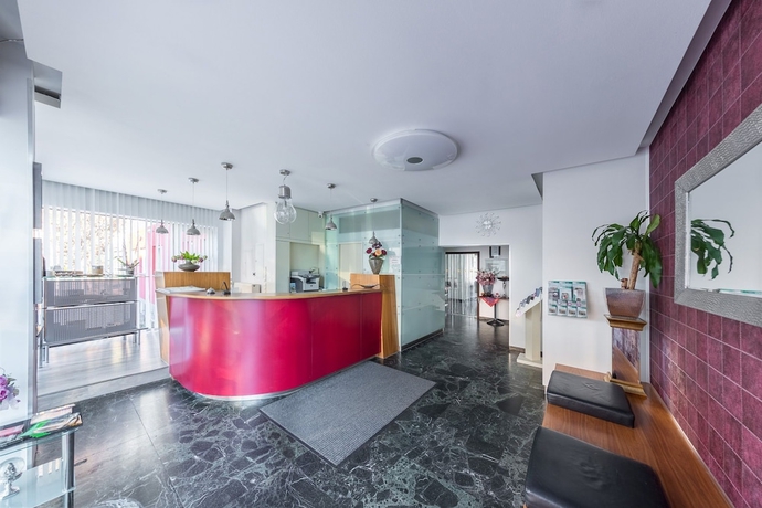 Imagen de los interiores del Hotel Klein. Foto 19