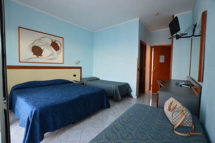 Imagen de la habitación del Hotel Klein Wien. Foto 6