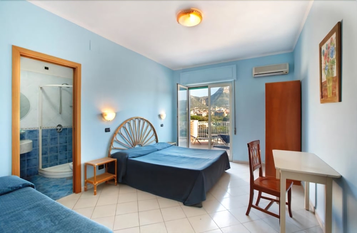 Imagen de la habitación del Hotel Klein Wien. Foto 9