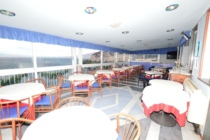 Imagen del bar/restaurante del Hotel Klein Wien. Foto 4