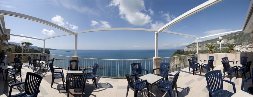 Imagen del bar/restaurante del Hotel Klein Wien. Foto 5