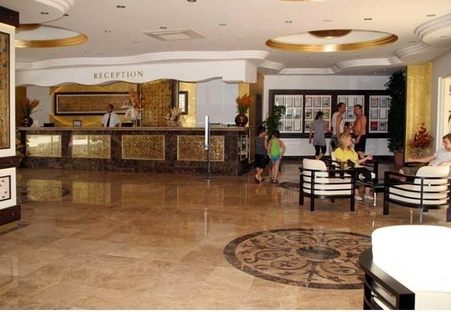 Imagen general del Hotel Kleopatra Ada Beach. Foto 3