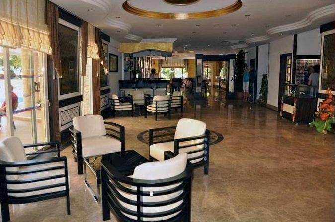 Imagen general del Hotel Kleopatra Ada Beach. Foto 4
