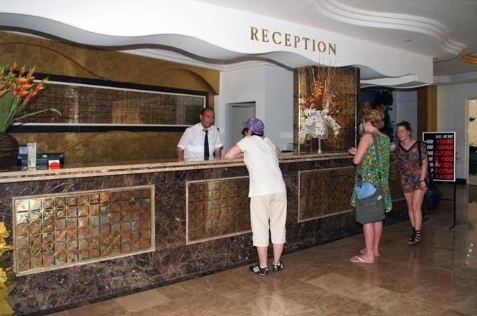Imagen general del Hotel Kleopatra Ada Beach. Foto 16