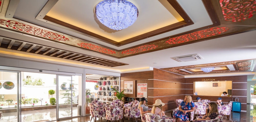 Imagen de los interiores del Hotel Kleopatra Blue Hawaii. Foto 11