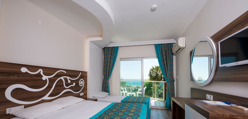 Imagen de los interiores del Hotel Kleopatra Blue Hawaii. Foto 12