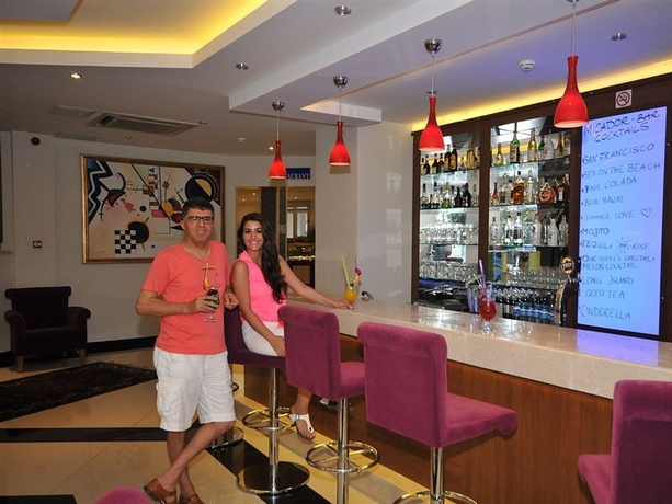 Imagen general del Hotel Kleopatra Micador. Foto 13