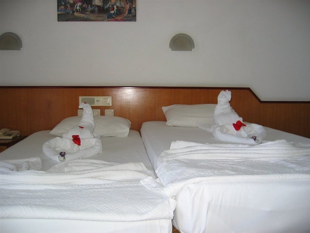 Imagen general del Hotel Kleopatra Miray. Foto 4