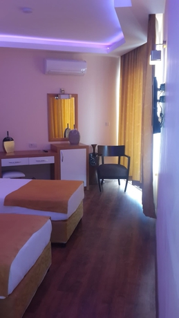 Imagen de la habitación del Hotel Kleopatra İkiz Otel. Foto 12
