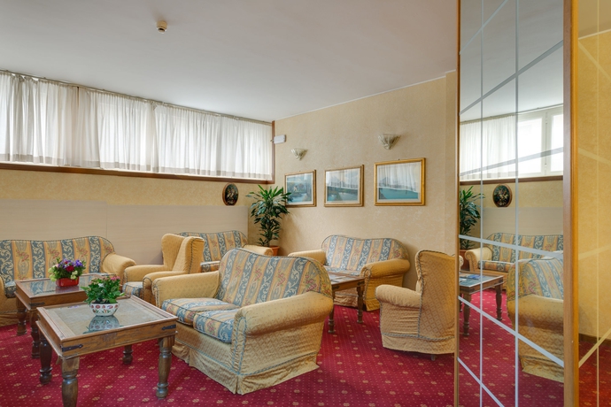 Imagen de los interiores del Hotel Kleos. Foto 13